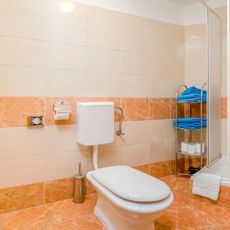 Cozy Apartment In Baska Voda * Baska Voda